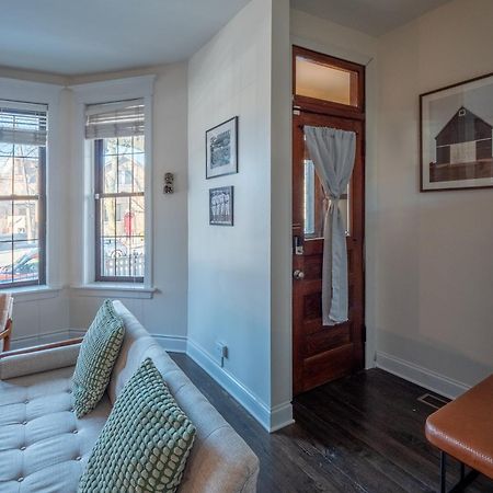 Wrigleyville Suites Чикаго Экстерьер фото