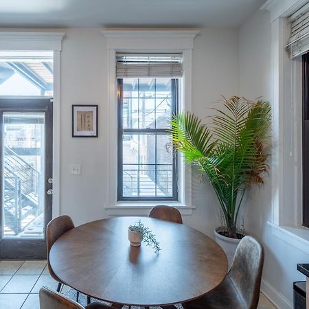 Wrigleyville Suites Чикаго Экстерьер фото