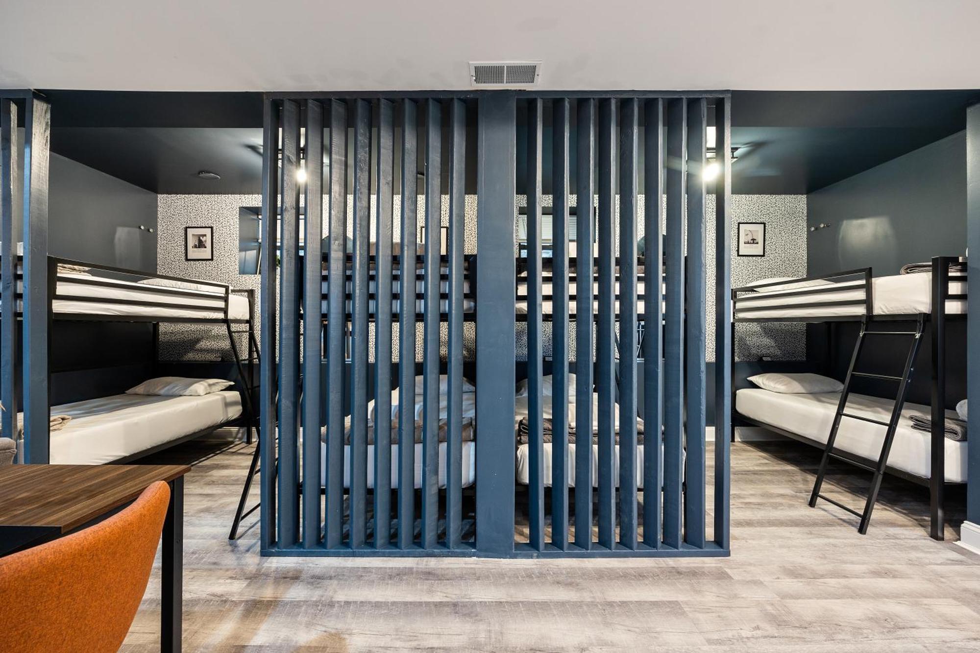 Wrigleyville Suites Чикаго Экстерьер фото